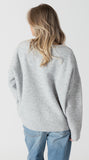 HEART ROUNDNECK SWEATER W/HEART PATCH